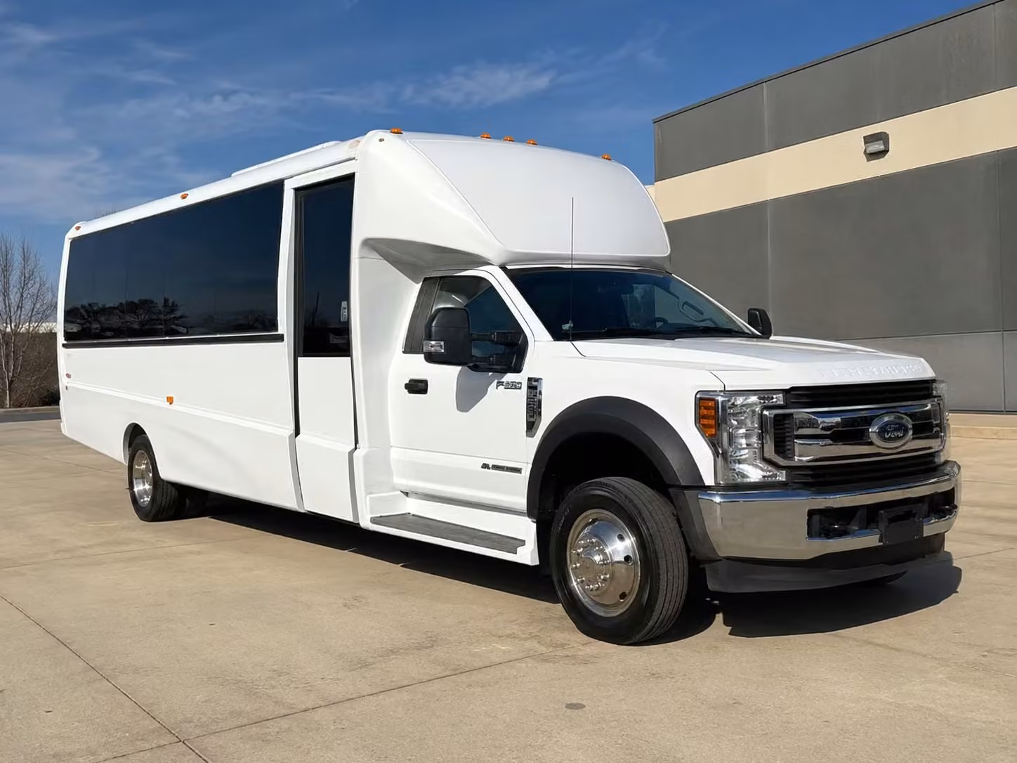 15 passenger minibus