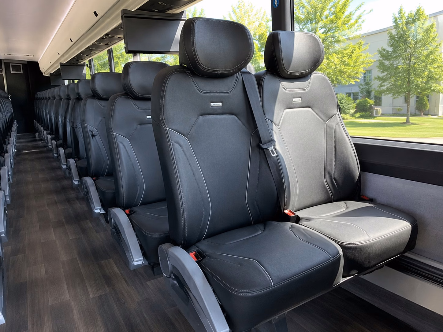 rehearsal dinner shuttles and multi day wedding transportation in pembroke pines